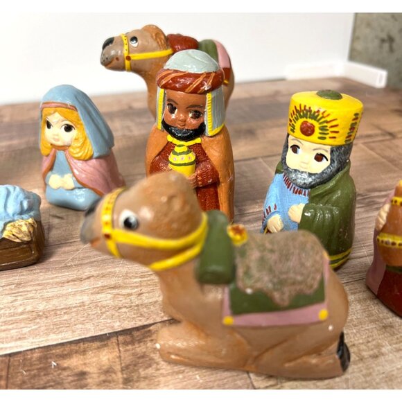 12-Piece Hand-Painted Pre-Cast Ceramic Nativity Set - Picture 8 of 9